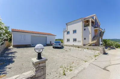 Zgrada u kojoj se nalazi apartman