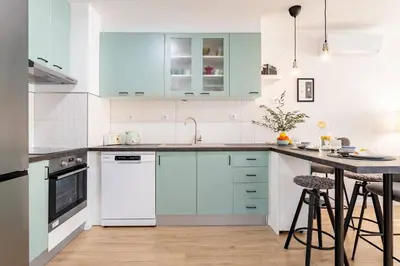 Kuhinja ili čajna kuhinja u objektu Center apartment PIA OMIŠ