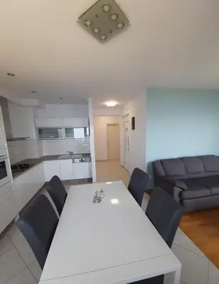 Kuhinja ili čajna kuhinja u objektu Kike apartment