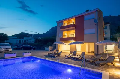 Pogled na planine ili pogled na planine iz apartmana