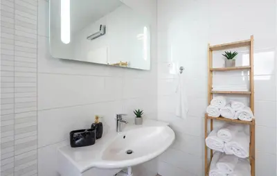Kupaonica u objektu Luxurious Home In Jesenice