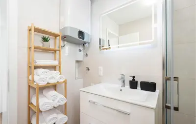 Kupaonica u objektu Luxurious Home In Jesenice