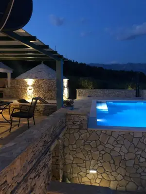 Bazen u objektu House with a swimming pool - Olive Grove Sumartin ili u blizini