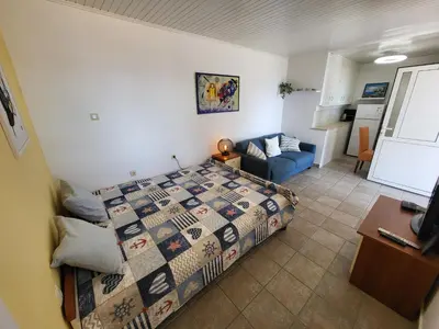 Krevet ili kreveti u jedinici u objektu Blue Beach Villa with BBQ, Wifi and Stunning View