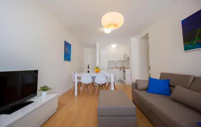 TV i/ili zabavni centar u objektu MT City apartments