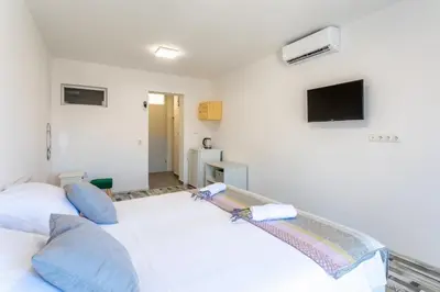 Krevet ili kreveti u jedinici u objektu Apartments Luksa - ZF Hvar