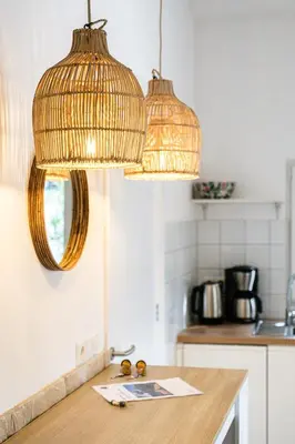 Kuhinja ili čajna kuhinja u objektu Villa & Studio Luke, Luxe accommodatie, unieke locatie bij de mooiste zandbaai