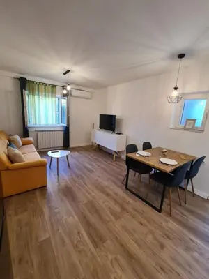 TV i/ili zabavni centar u objektu Apartment Sani