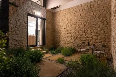 Vrt u objektu Villa Praska with private 28,5 sqm pool, 3 en-suite bedrooms, Sauna, 1km to Beach