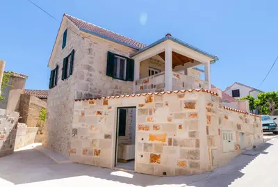 Zgrada u kojoj se nalazi apartman