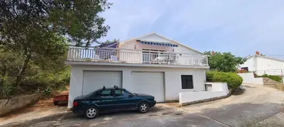 Zgrada u kojoj se nalazi apartman