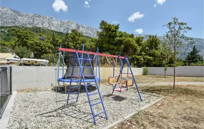 Dječje igralište u objektu Awesome Home In Makarska
