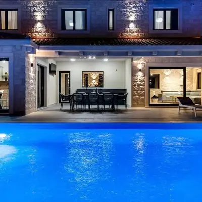 Stylish Villa Neven with 44sqm heated private pool