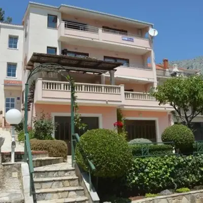 Apartment Vesela 2