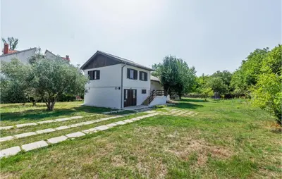 Vrt u objektu 3 Bedroom Lovely Home In Blato Na Cetini
