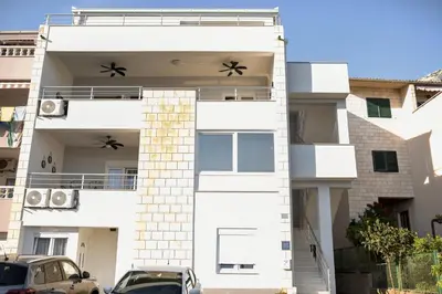 Zgrada u kojoj se nalazi apartman