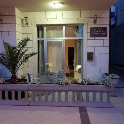 Fasada ili ulaz u objekt Apartments Villa Katarina