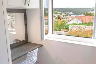 Pogled na planine ili pogled na planine iz vila