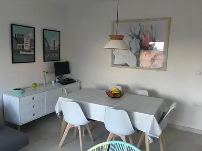 TV i/ili zabavni centar u objektu Apartman ENA