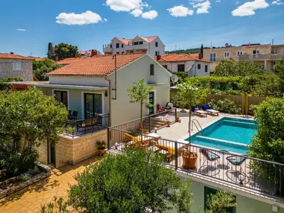 Bazen u objektu House Josipa ili u blizini