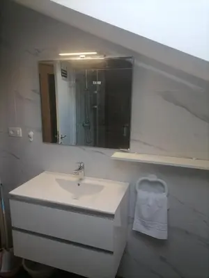 Kupaonica u objektu Ala da-apartman sa bazenom