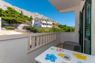 Pogled na planine ili pogled na planine iz apartmana