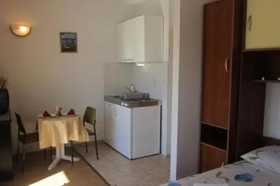 Kuhinja ili čajna kuhinja u objektu Apartments and rooms with WiFi Hvar - 20114