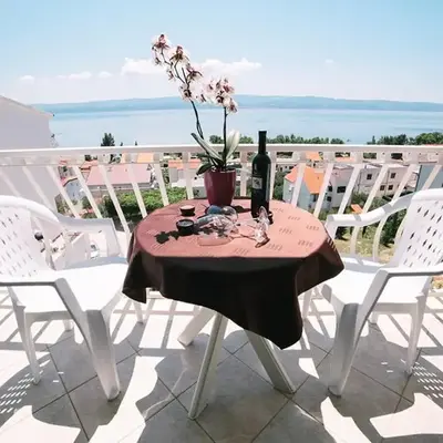 Apartment in Due with sea view