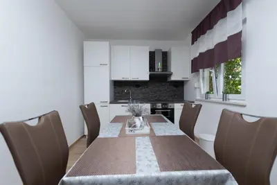 Kuhinja ili čajna kuhinja u objektu Apartment in Duce with sea view, terrace, air conditioning, WiFi 3423-6