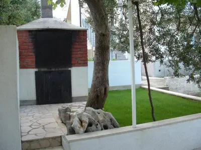 Vrt u objektu Apartment in Duce with sea view, terrace, air conditioning, WiFi 3423-6