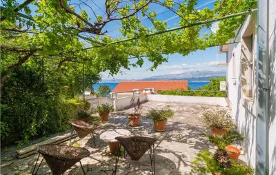 Tlocrt objekta Stunning Apartment In Postira With Wifi
