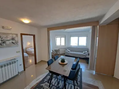 Krevet ili kreveti u jedinici u objektu Apartment Amore - 2 bedroom, 2 bathroom, sea view terrace, 250m from beach