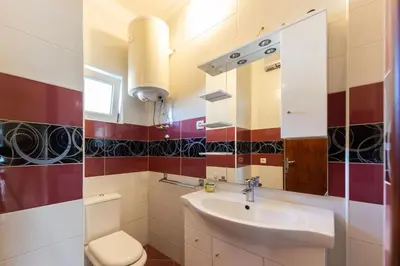 Kupaonica u objektu Apartmani Jakov