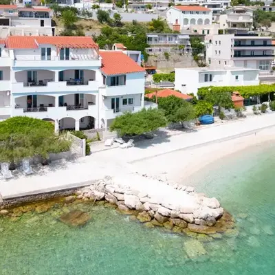 2 Bedroom Cozy Apartment In Suhi Potok