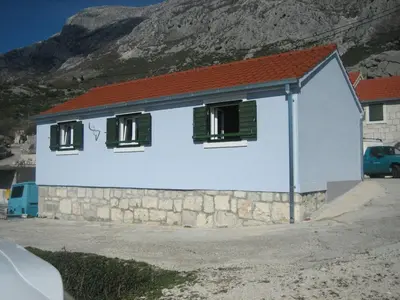 Pogled na planine ili pogled na planine iz vikendica