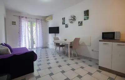 TV i/ili zabavni centar u objektu Aurora Apartments