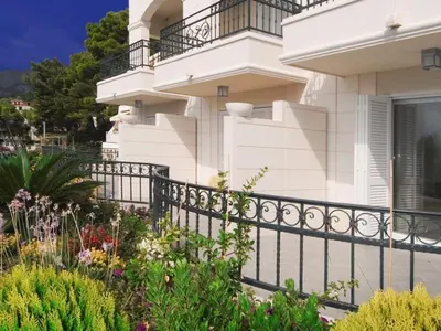 Vrt u objektu Studio apartment in Brela with a sea view, terrace, air conditioning, WiFi 201-6