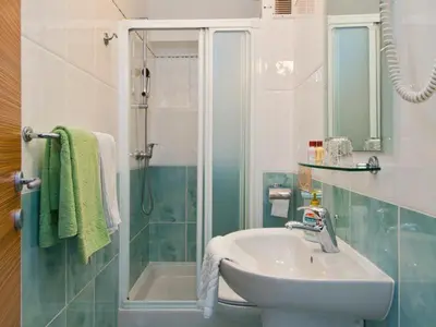 Kupaonica u objektu Studio apartment in Brela with a sea view, terrace, air conditioning, WiFi 201-9