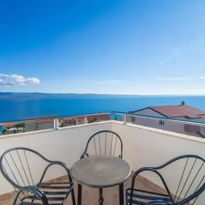 Studio Apartment in Dugi Rat with Sea View