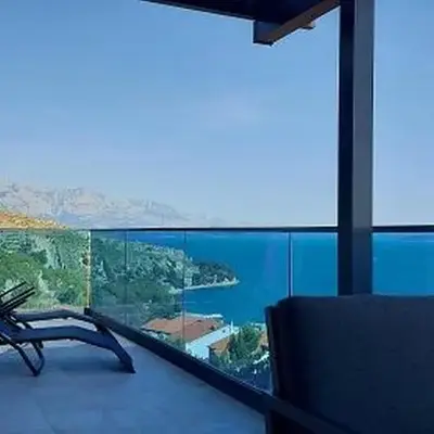 Apartment in Lokva Rogoznica with sea view