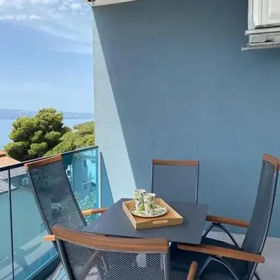 Apartment in Lokva Rogoznica with sea view