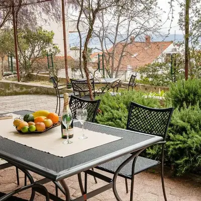 Nice Apartment In Podstrana With Wifi