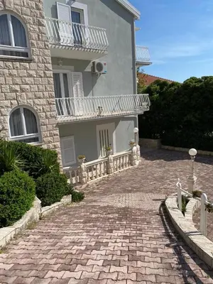 Zgrada u kojoj se nalazi apartman