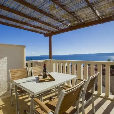Apartment in Bol with sea view