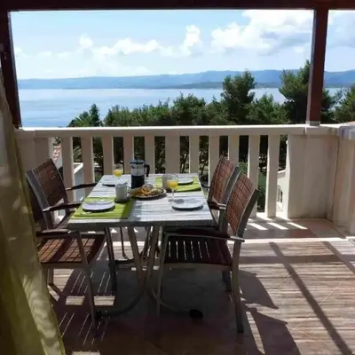 Apartment in Bol with sea view
