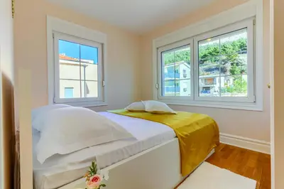 Krevet ili kreveti u jedinici u objektu OMIŠ Dream house