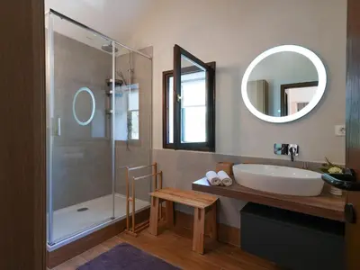 Kupaonica u objektu Family Villa Rošin with Garden&Pool