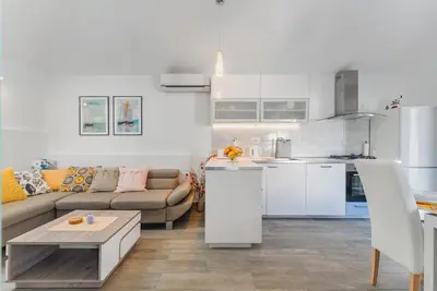 Kuhinja ili čajna kuhinja u objektu Villa Škrika