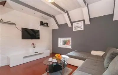 TV i/ili zabavni centar u objektu Bika