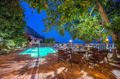 Bazen u objektu House La Casa Simone ili u blizini